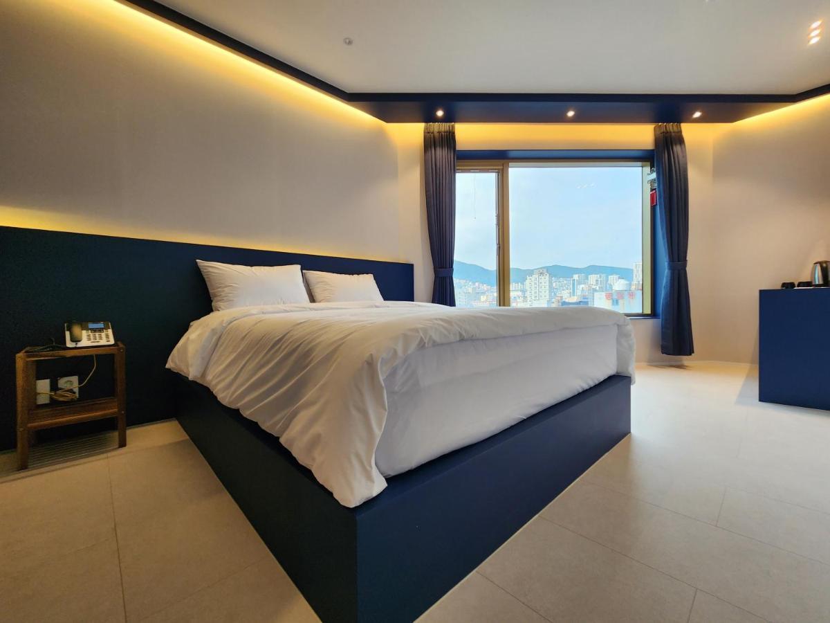 Gold Stone Hotel Пусан Екстериор снимка