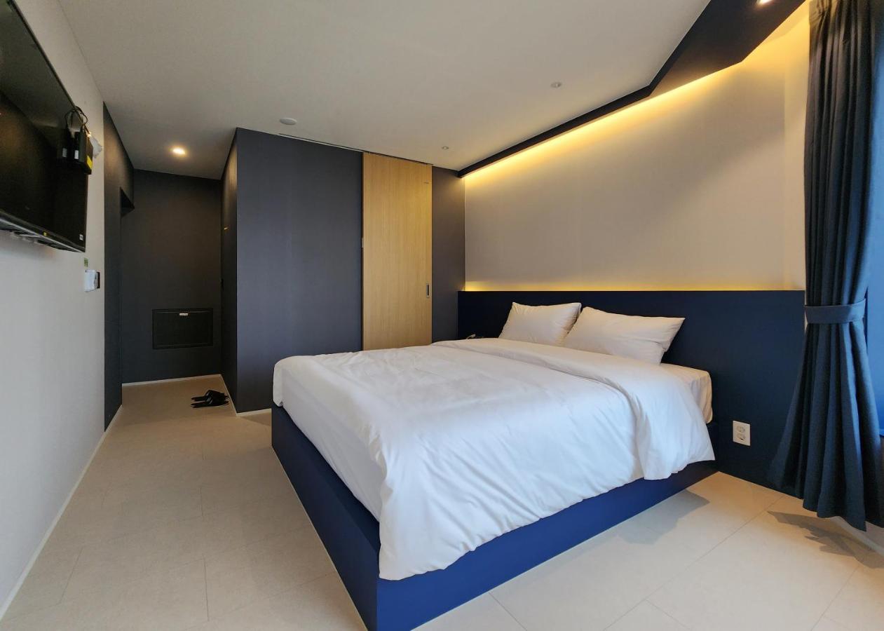 Gold Stone Hotel Пусан Екстериор снимка